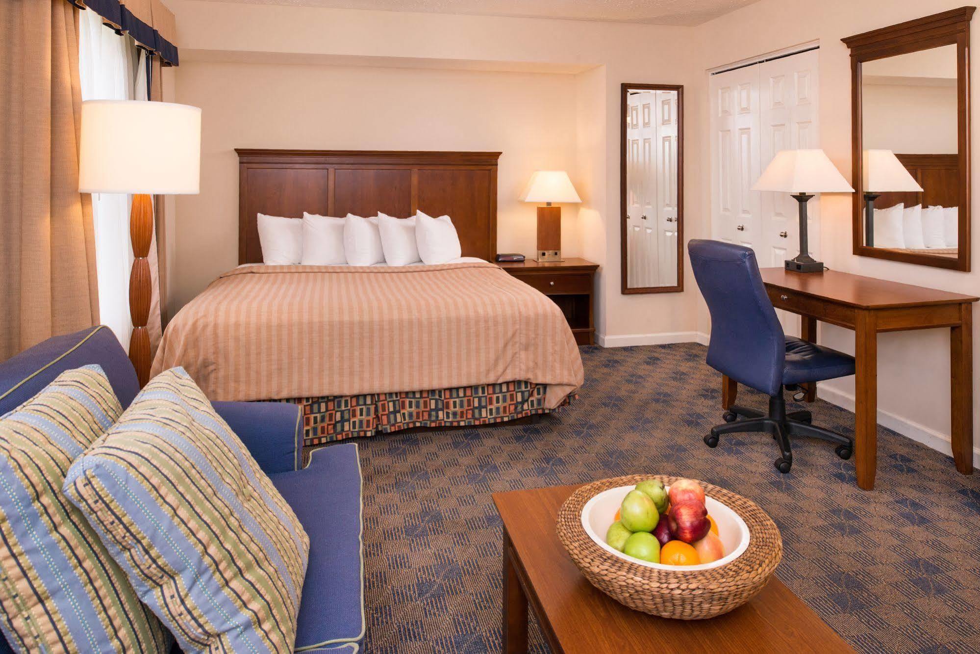 Charwood Aparthotel 3*